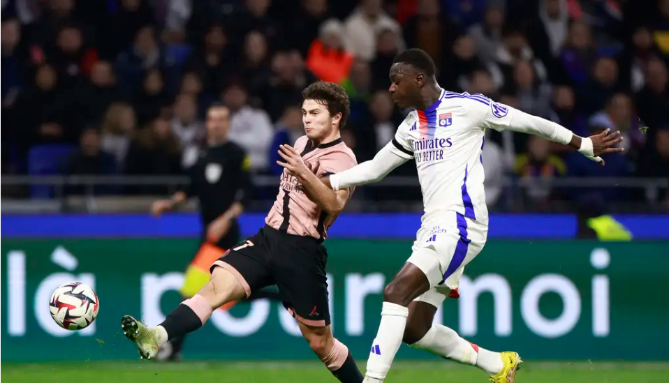 爱游戏官网网页版入口-包含法甲比赛夜场高潮不断，精彩进球与扑救成最大看点的词条