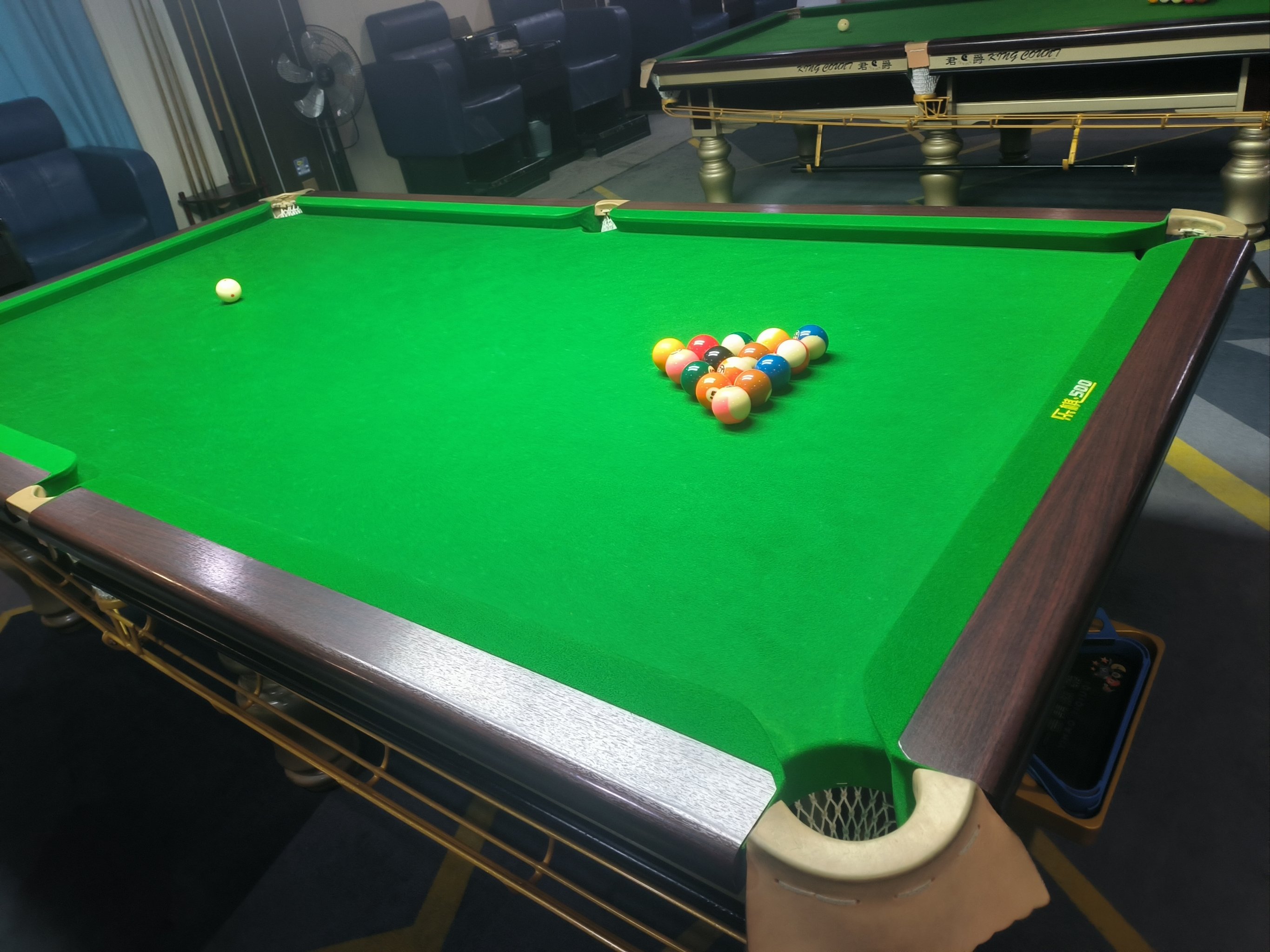 爱游戏官方网站-台球运动的环保理念：赛事使用绿色材料