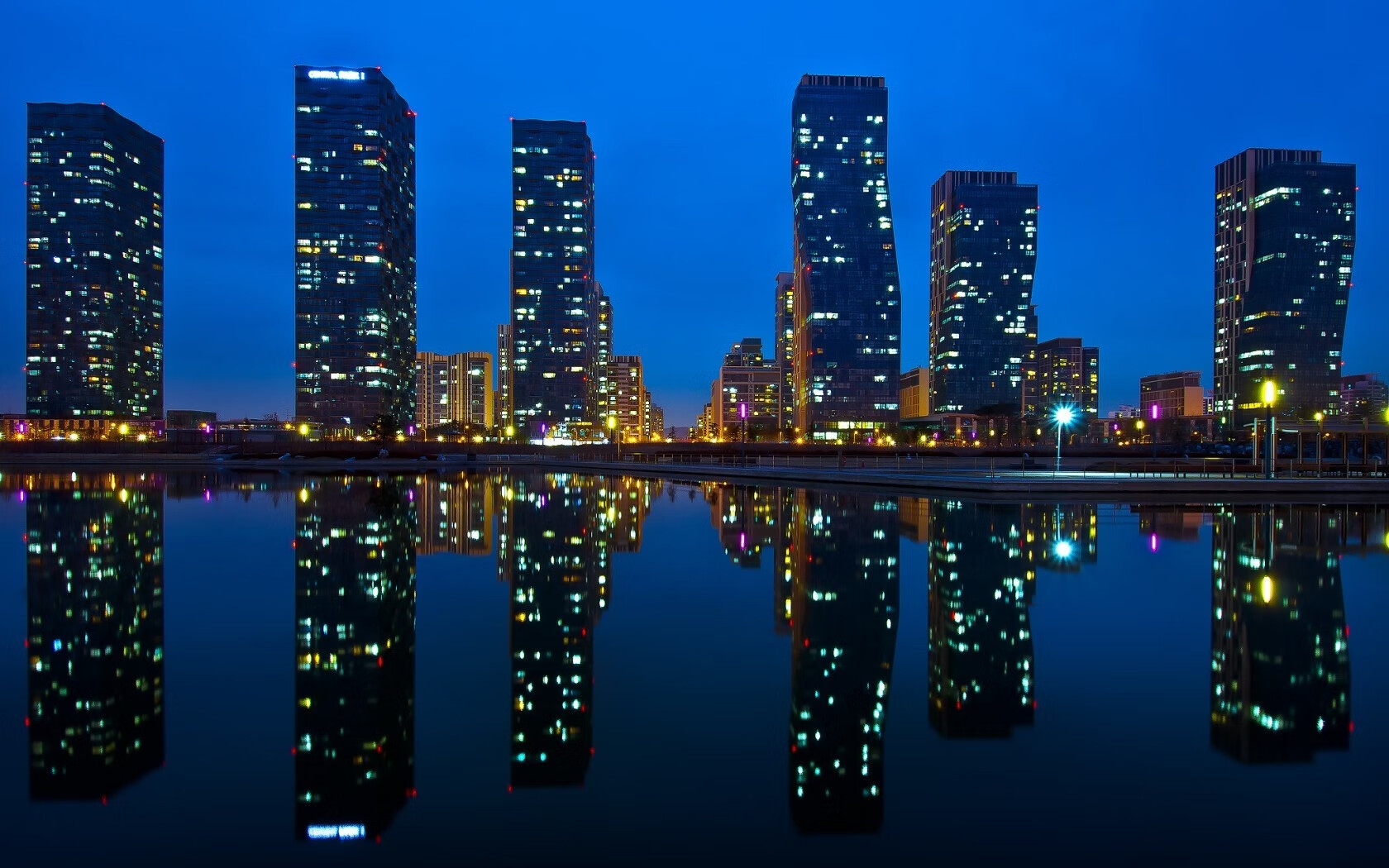 猛龙后卫赛季报销，球队将面临挑战，猛龙季后赛历程